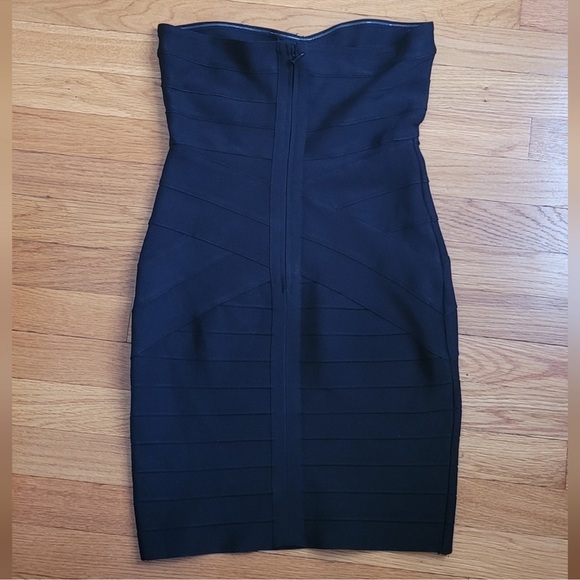 HOUSE OF CB Leyla Black Bodycon Bandage Strapless Heart Criss Cross Dress - Picture 2 of 6